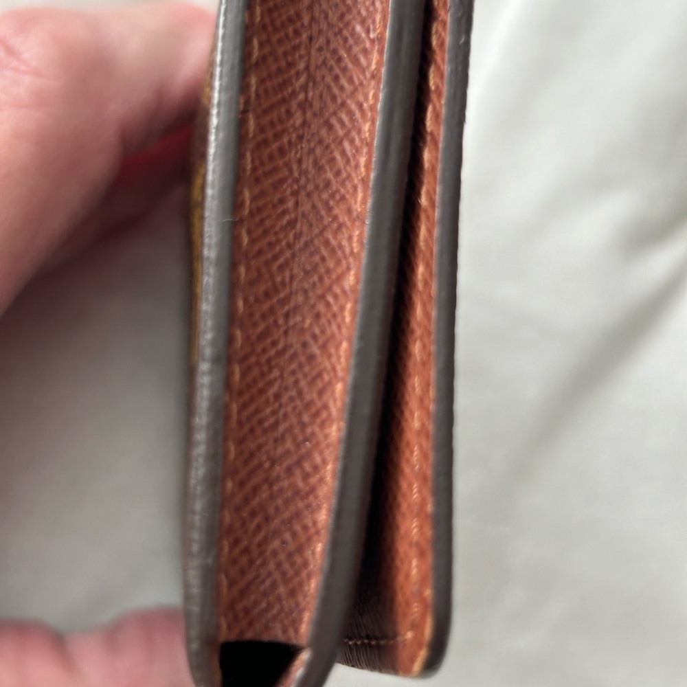 Louis Vuitton Men’s Card Holder - Picture 9 of 10